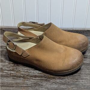 Dansko Merrin Clogs in Brown Tan Suede